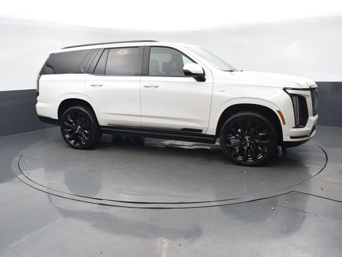 Certified 2025 Cadillac Escalade Sport Platinum image 7