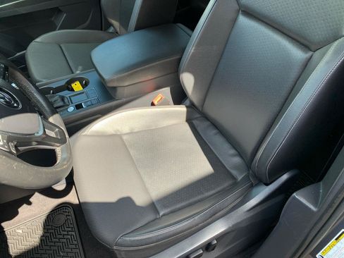 Used 2018 Volkswagen Atlas SE FWD image 25