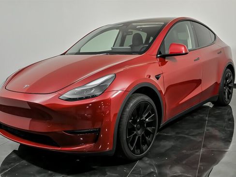 Used 2023 Tesla Model Y Long Range AWD/4WD image 5