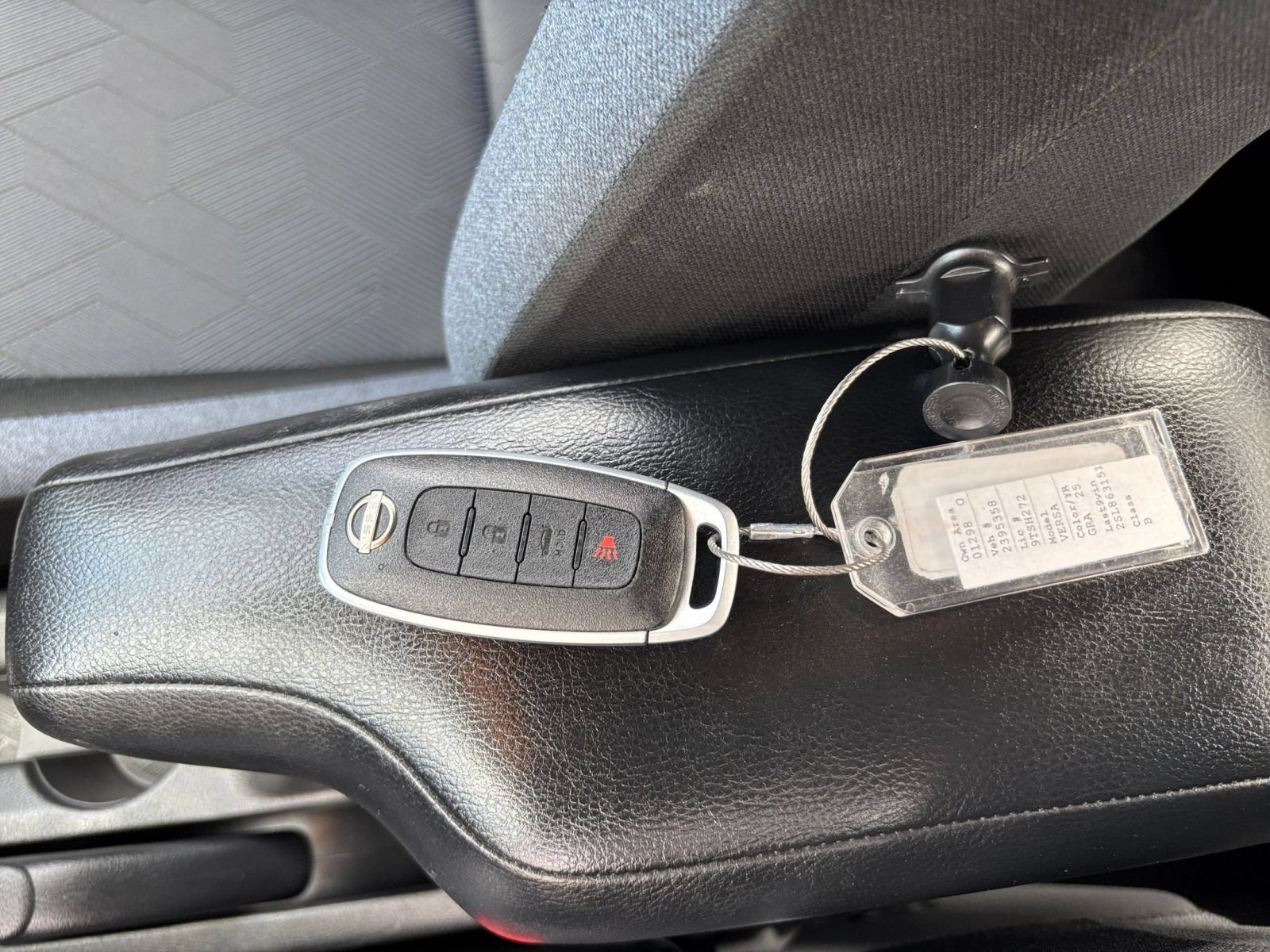 Used 2025 Nissan Versa SV FWD image 20