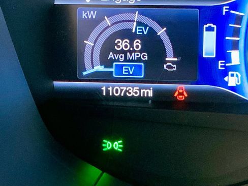 Used 2019 Ford Fusion SEL image 38