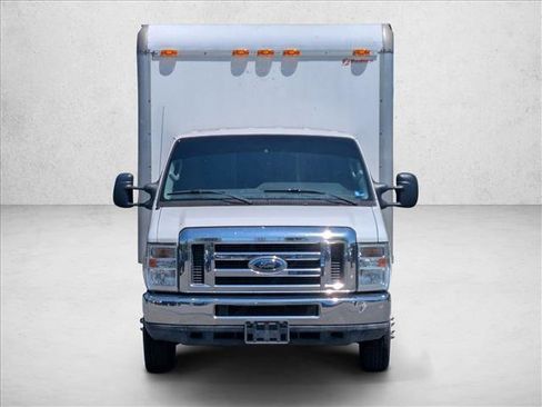 Used 2012 Ford E-350 and Econoline 350 Super Duty RWD image 2