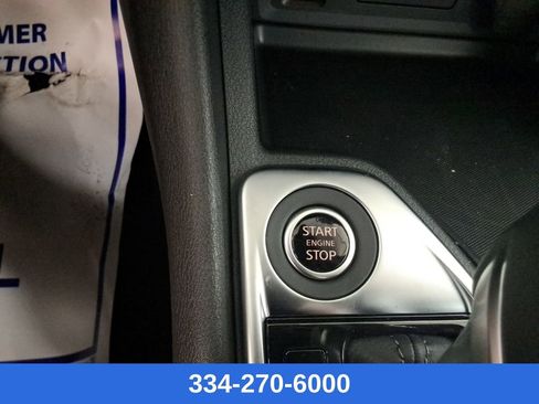 Used 2025 Nissan Sentra SV image 25