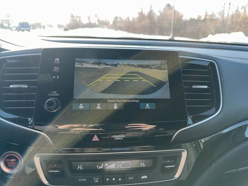 Certified 2019 Honda Passport Touring image 12