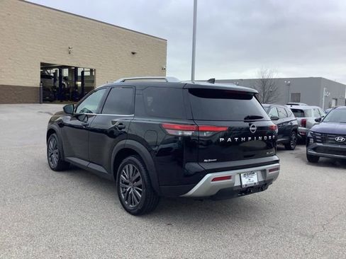 Used 2024 Nissan Pathfinder SL w/ SL Premium Package image 7