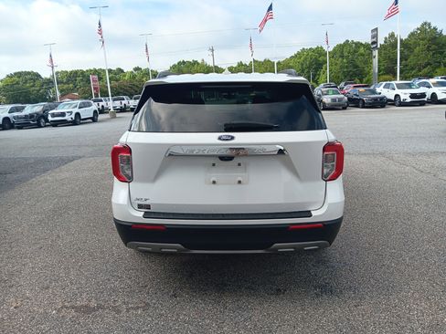 Used 2020 Ford Explorer XLT w/ Equipment Group 202A RWD image 5