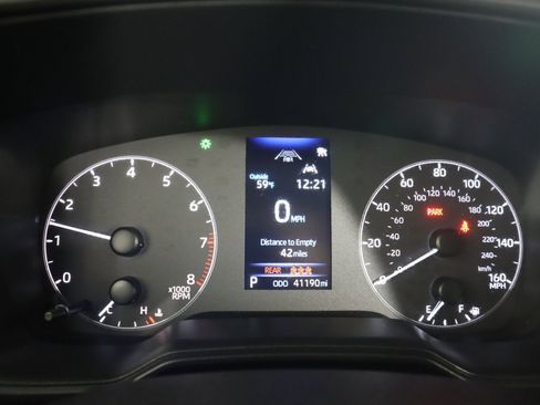 Used 2024 Toyota Corolla Cross LE image 38