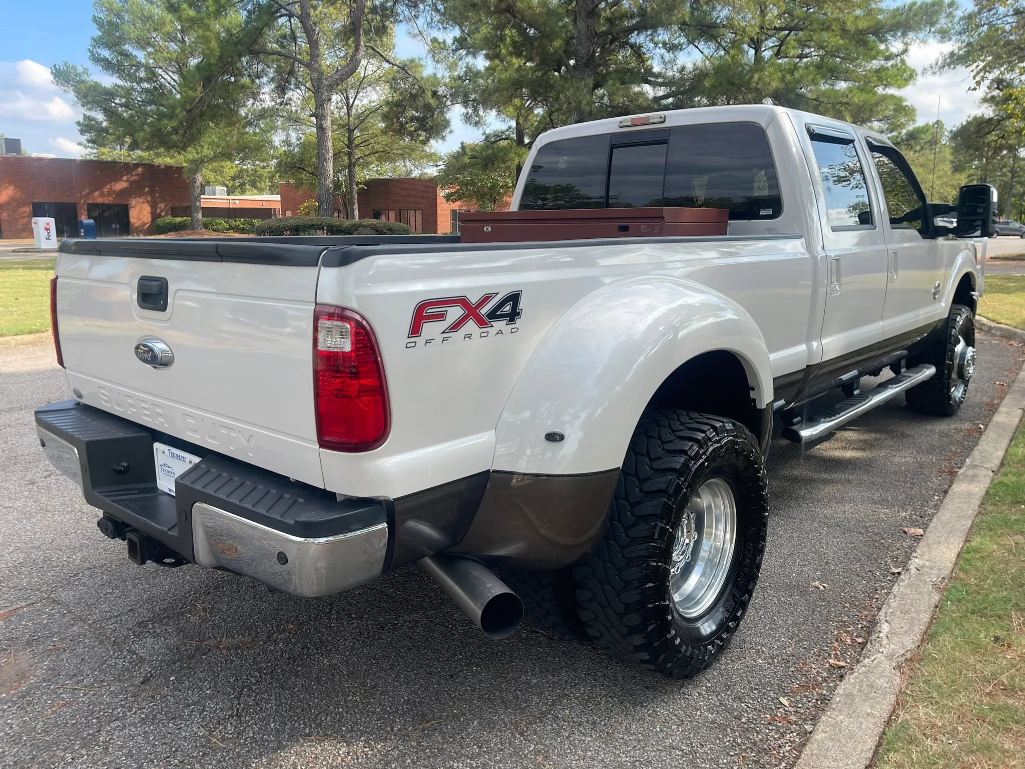 Used 2016 Ford F350 Lariat w/ Lariat Ultimate Package AWD/4WD image 5