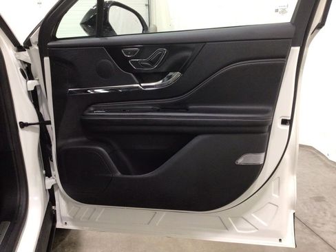 Used 2024 Lincoln Corsair Reserve w/ Equipment Group 201A image 39