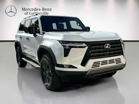 Used 2026 Lexus GX 550 AWD/4WD image 3