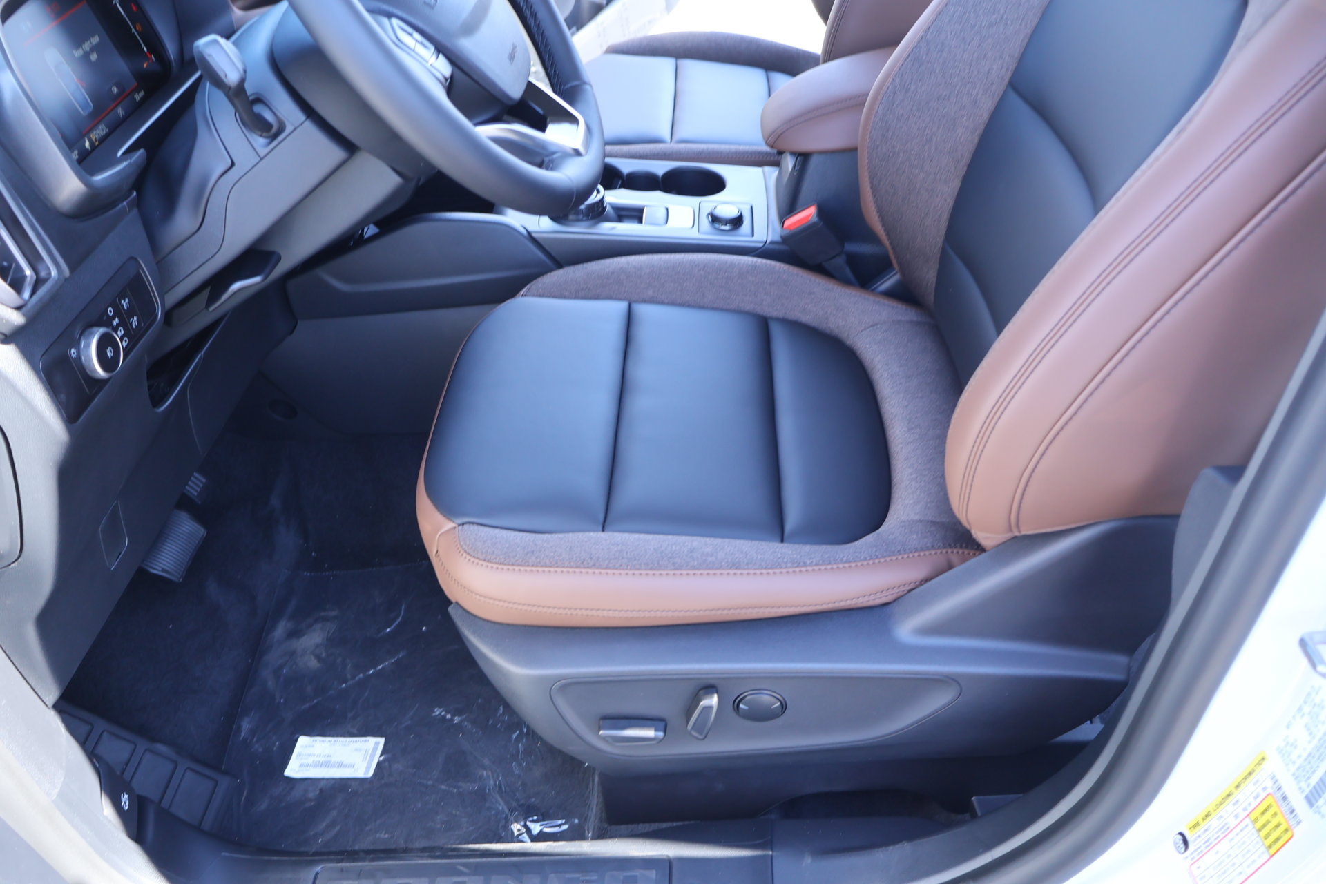 New 2026 Ford Bronco Sport Outer Banks w/ Outer Banks Tech Package+ AWD/4WD image 12