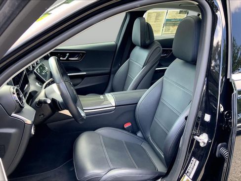 Used 2023 Mercedes-Benz C 300 4MATIC Sedan image 9