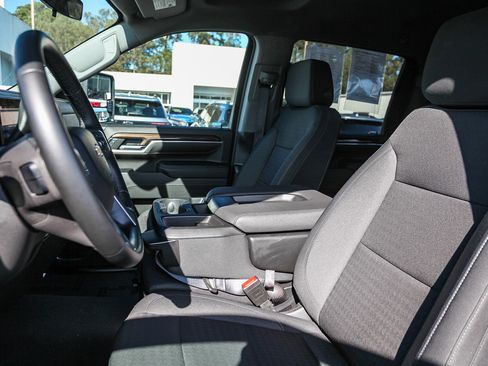 Used 2024 Chevrolet Silverado 2500 LT image 13