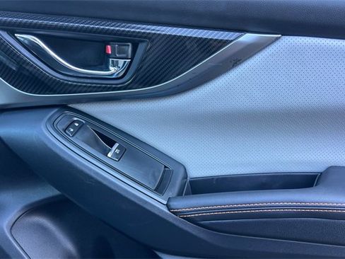 Used 2018 Subaru Crosstrek 2.0i Limited image 19