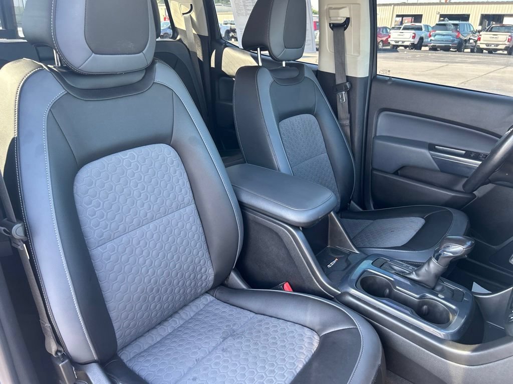 Used 2022 Chevrolet Colorado Z71 AWD/4WD image 18