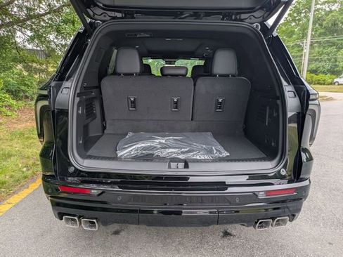 New 2026 Chevrolet Traverse RS FWD image 32