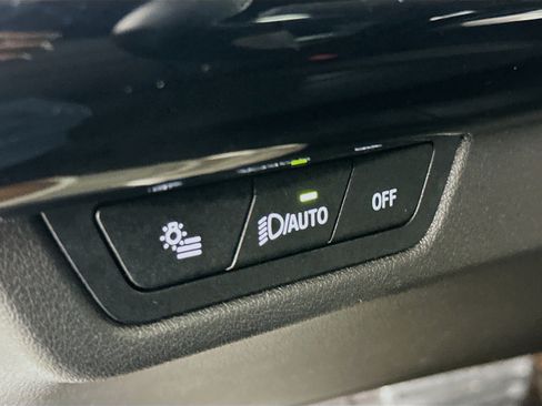 Used 2025 BMW X1 xDrive28i image 17