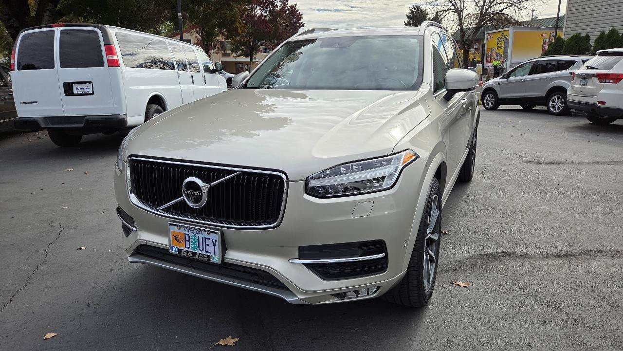 Used 2016 Volvo XC90 T6 Momentum w/ Momentum Plus Package AWD/4WD image 3
