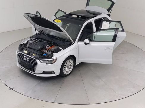 Used 2018 Audi A3 e-tron Prestige w/ Prestige Package FWD image 44