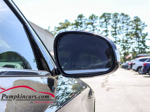 Used 2023 Genesis G70 2.0T RWD image 21