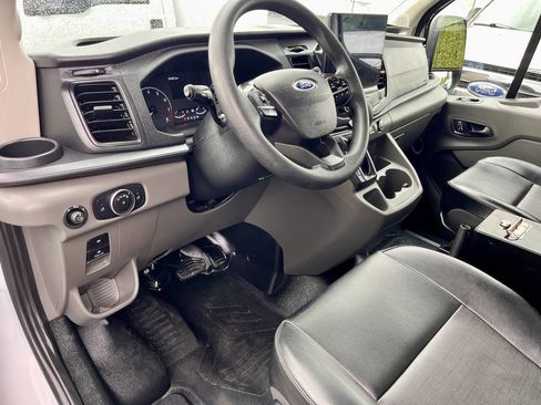Used 2023 Ford Transit 250 Medium Roof AWD image 13