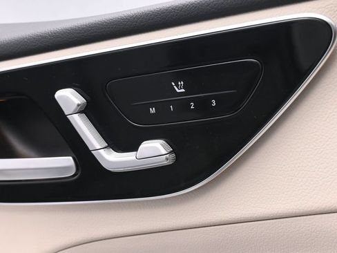 Used 2023 Mercedes-Benz C 300 4MATIC Sedan image 49