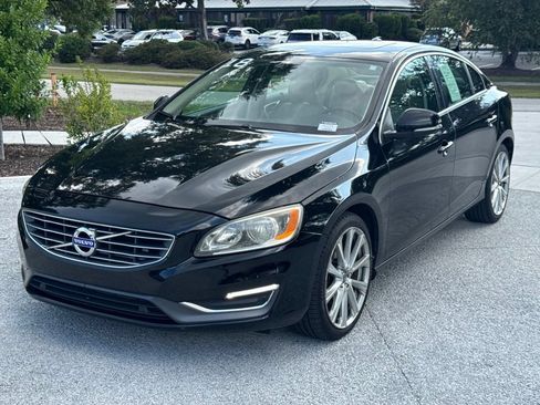 Used 2018 Volvo S60 T5 Inscription FWD image 3