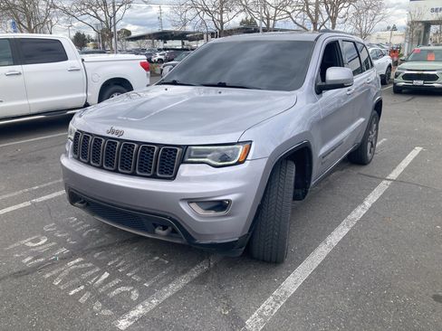 Used 2016 Jeep Grand Cherokee Limited 75th Anniversary image 2
