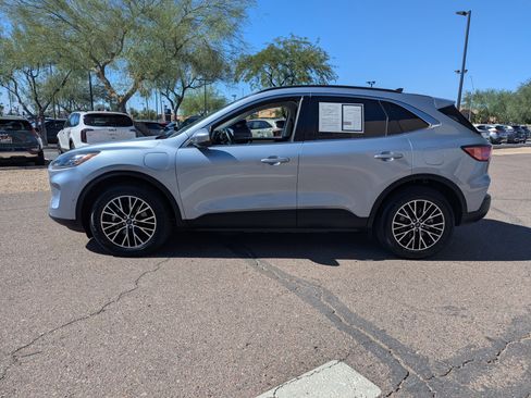 Used 2022 Ford Escape Titanium w/ Titanium Premium Package image 5