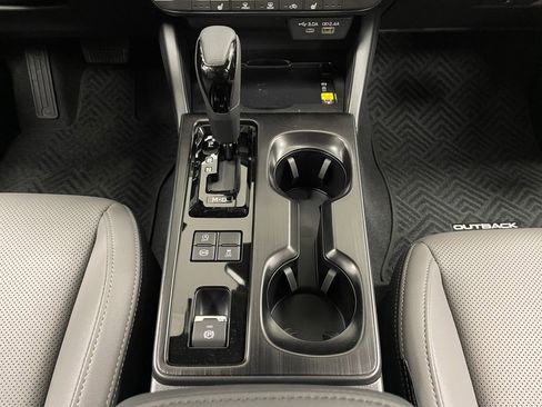 New 2026 Subaru Outback Limited AWD/4WD image 12