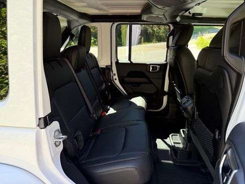 New 2025 Jeep Wrangler Unlimited Sahara image 20