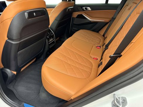 Used 2025 BMW X5 xDrive40i image 15