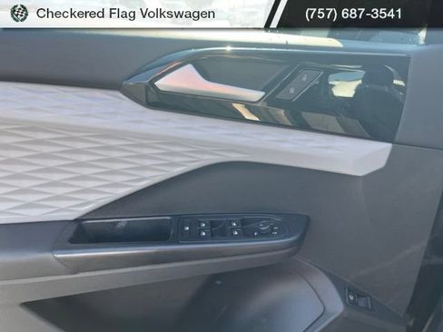 Used 2022 Volkswagen Taos S AWD/4WD image 14