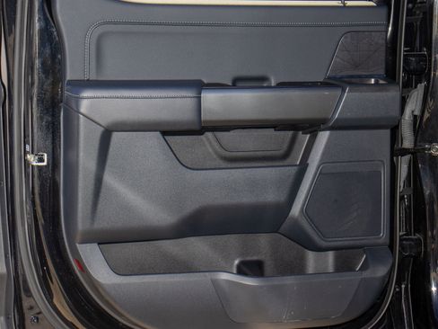 Used 2022 Ford F150 XLT w/ Equipment Group 302A High image 11