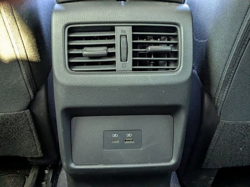 Used 2023 Nissan Rogue SV image 13