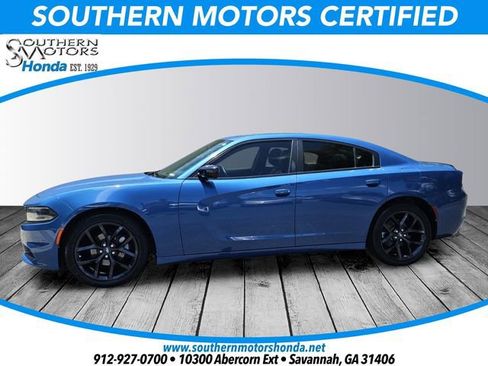 Used 2022 Dodge Charger SXT w/ Blacktop Package RWD image 1
