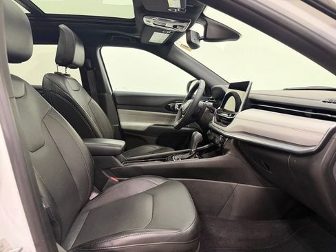 Used 2023 Jeep Compass Limited w/ Sun and Sound Group image 14