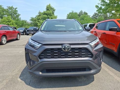Used 2025 Toyota RAV4 LE AWD/4WD image 2