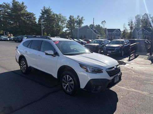 Used 2021 Subaru Outback Premium AWD/4WD image 1