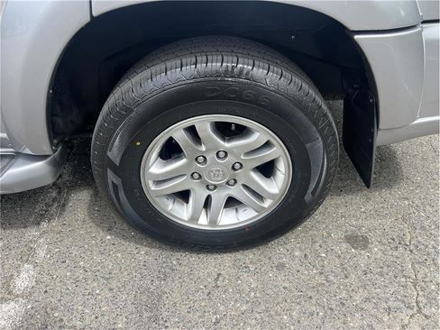 Used 2006 Toyota Sequoia SR5 RWD image 10
