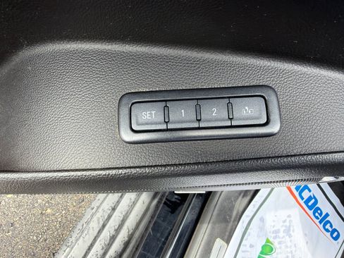 Used 2017 Chevrolet Suburban LT AWD/4WD image 14