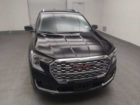 Used 2022 GMC Terrain Denali w/ Denali Premium Package AWD/4WD image 15