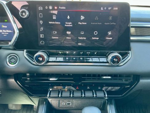 Used 2025 GMC Canyon Elevation w/ Convenience Package image 33