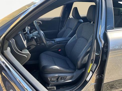 Used 2023 Toyota Crown XLE image 25