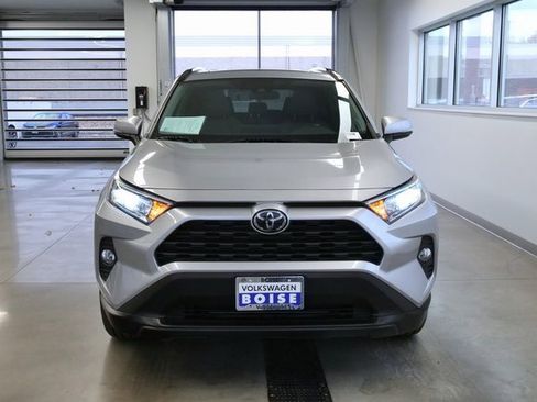 Used 2021 Toyota RAV4 XLE Premium image 2