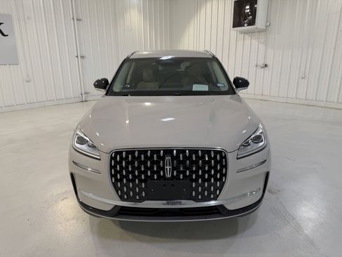 Used 2024 Lincoln Corsair Reserve image 8