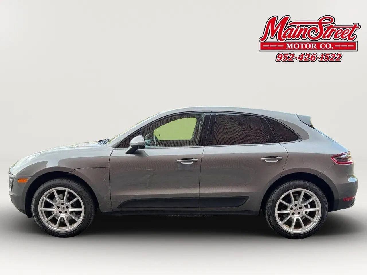 Used 2018 Porsche Macan AWD/4WD image 4
