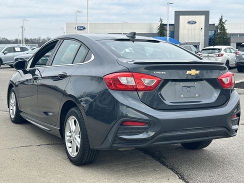 Used 2017 Chevrolet Cruze LT w/ RS Package image 5