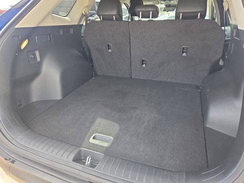 Used 2024 Kia Sportage EX image 32