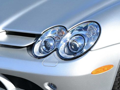 Used 2006 Mercedes-Benz SLR COUPE 2D image 9